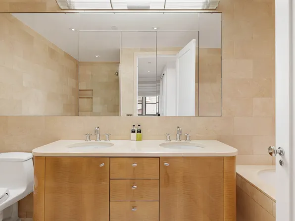 110 Central Park South image 10 of 18