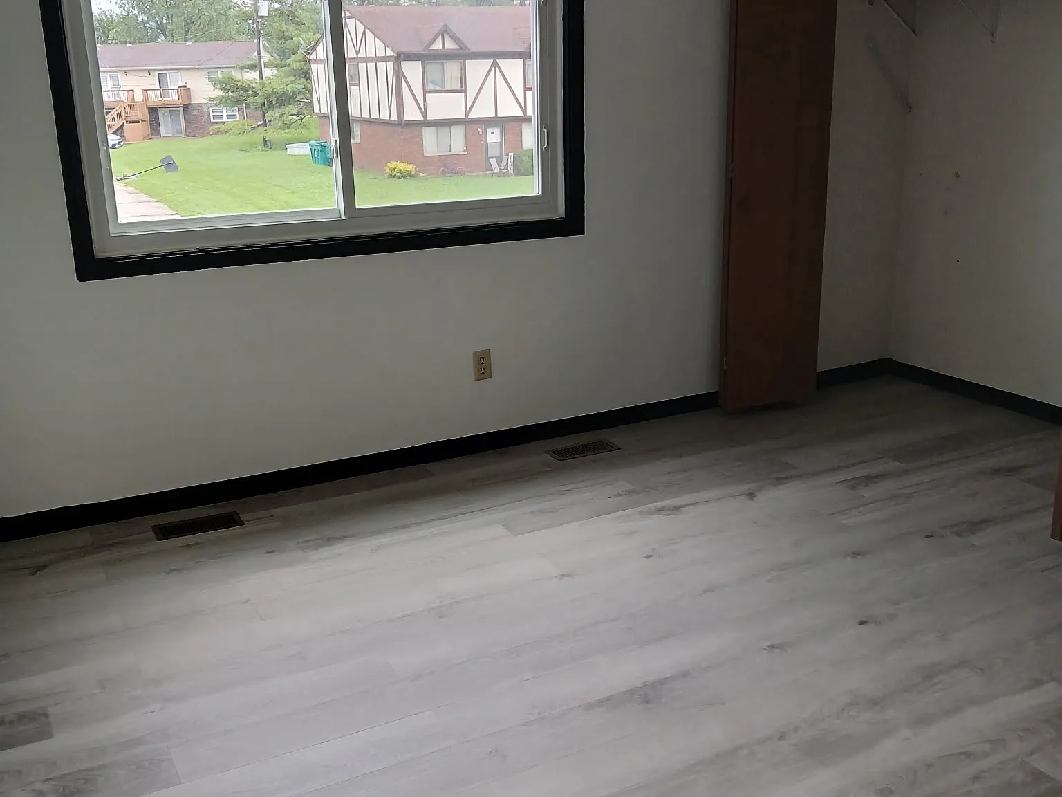 3 bed, 1.5 bath, 1200 sqft, $1,480 — Photo 4