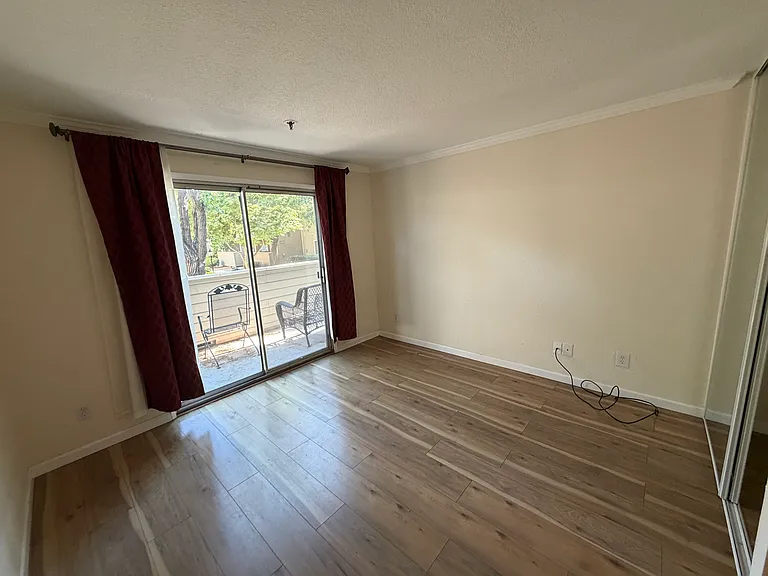 1019 Dornajo Way #130 — Photo 9