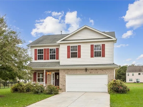 6080 Mainsail Ln, Suffolk, VA 23435