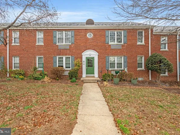 308 Ashby St APT C, Alexandria, VA 22305