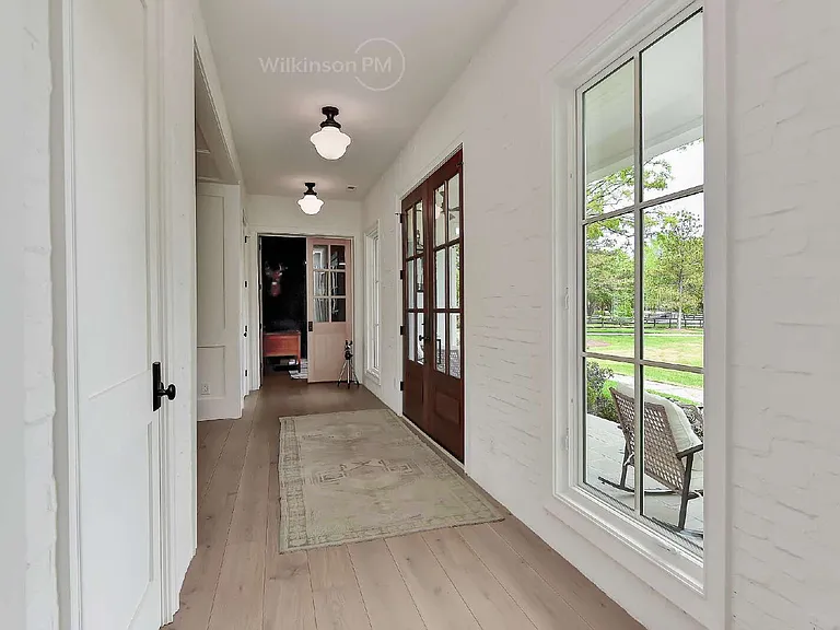 9705 Saddle Ave — Photo 14