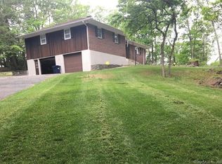 174 Stadley Rough Rd, Danbury, CT 06811