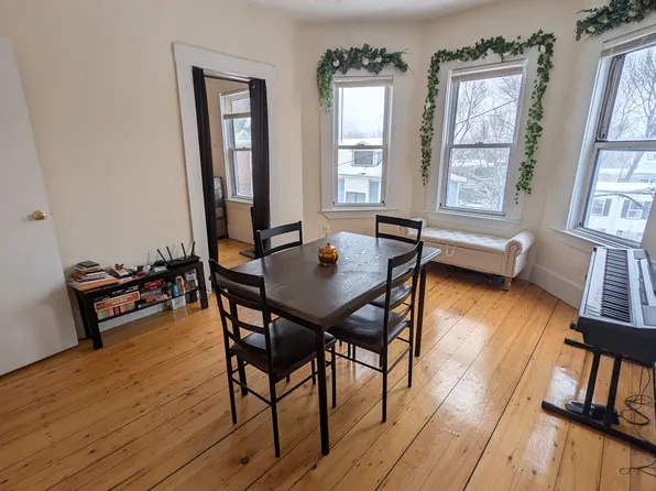 4 Watson St APT 3L, Cambridge, MA 02139