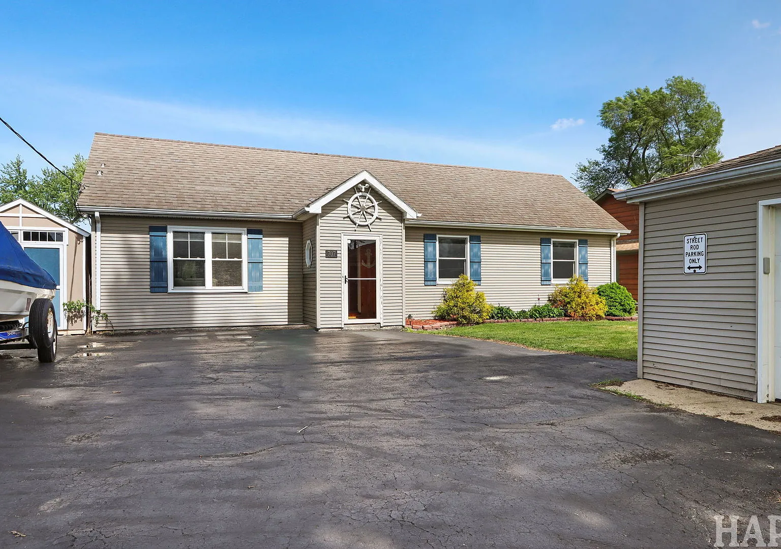 3 bed, 1.5 bath, 1343 sqft, $2,950 — Photo 4