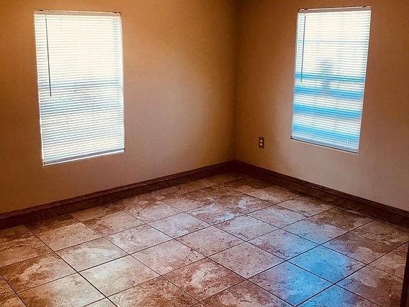 3rd image of 544 N 10th St