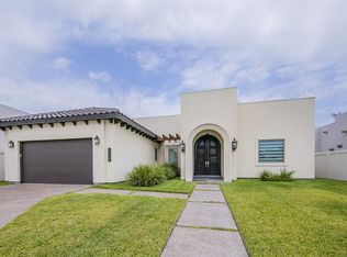3014 Dickinson Dr, Laredo, TX 78041