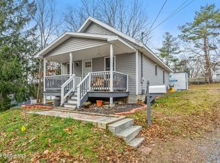 241 Chism St, Schenectady, NY 12304