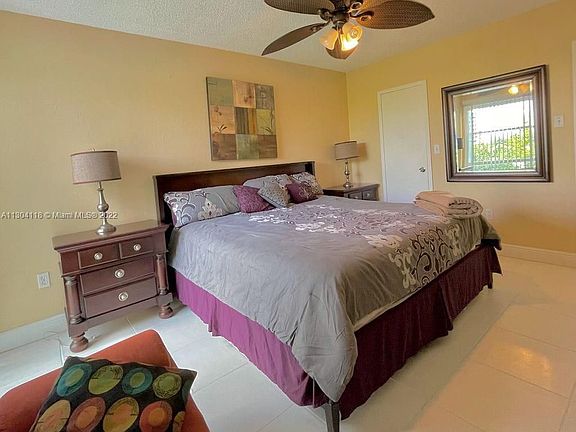 4th image of 17570 Atlantic Blvd APT 517