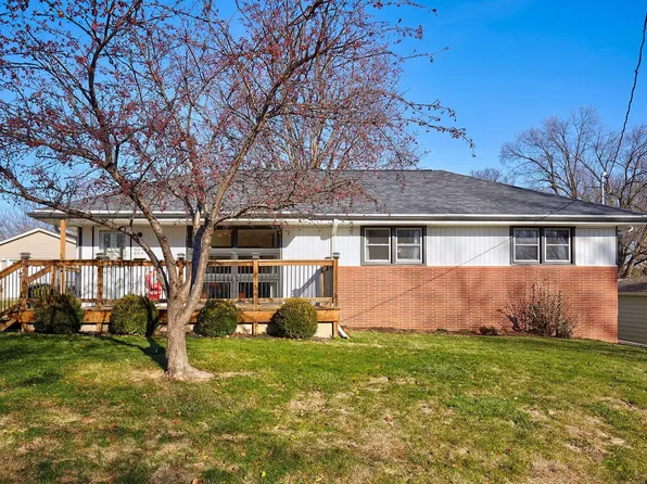 2221 Locust St, West Des Moines, IA 50265