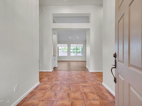5th image of 1387 E DUBLIN Street