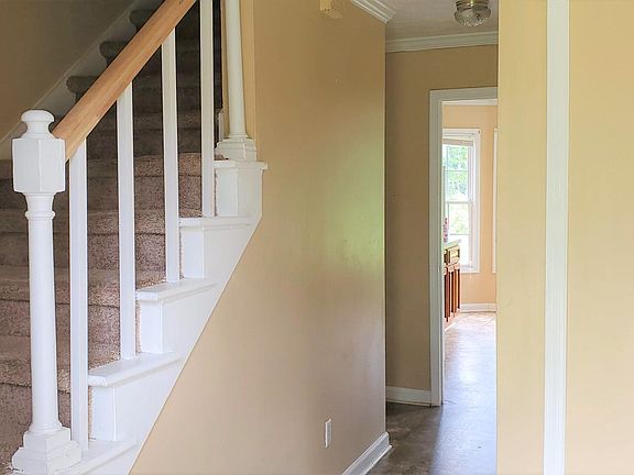 2nd image of 398 Charleston Ln