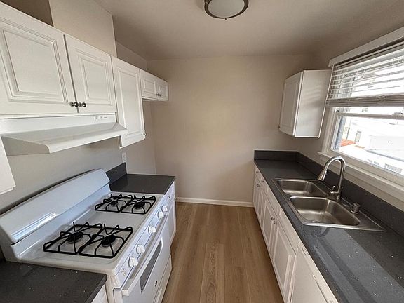 2nd image of 12101 Hoffman St APT 8