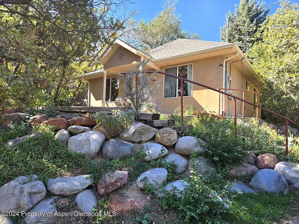 2nd image of 815 Red Mountain Dr