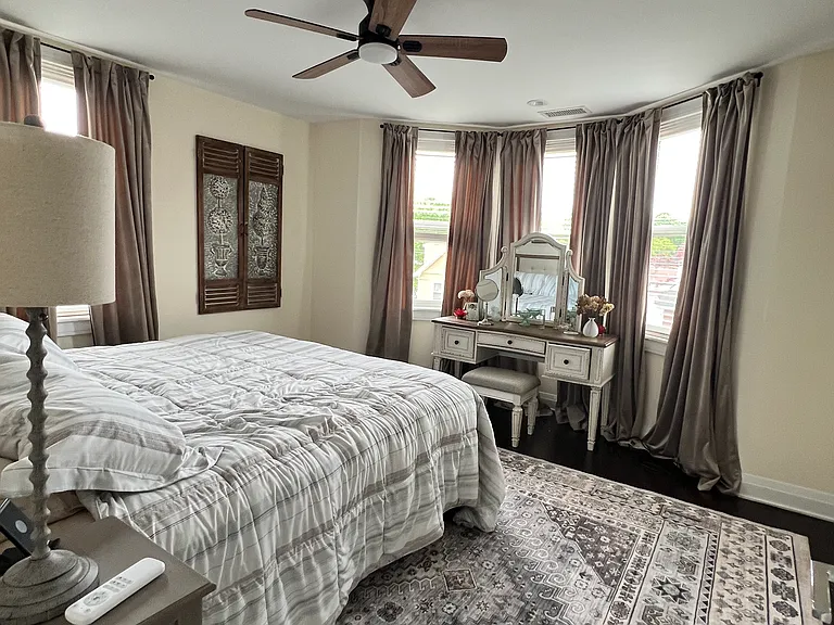 60 Oak Ridge St #3N — Photo 6