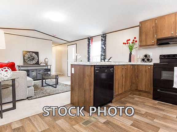 3rd image of 202 Lyttle Dr