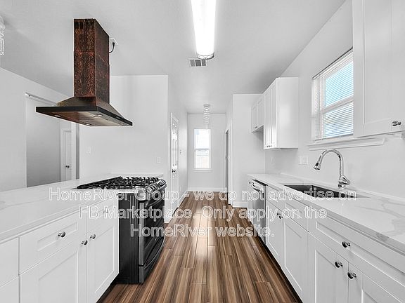 3rd image of 8135 Chateau St