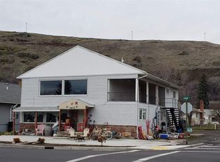 1615 N Cedar St, Colfax, WA 99111