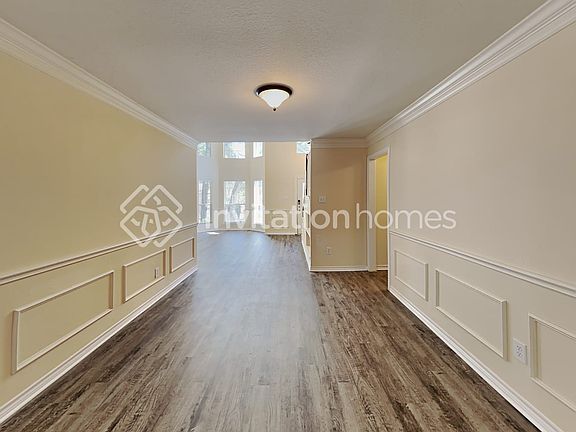 4th image of 1810 Sandalwood Ln