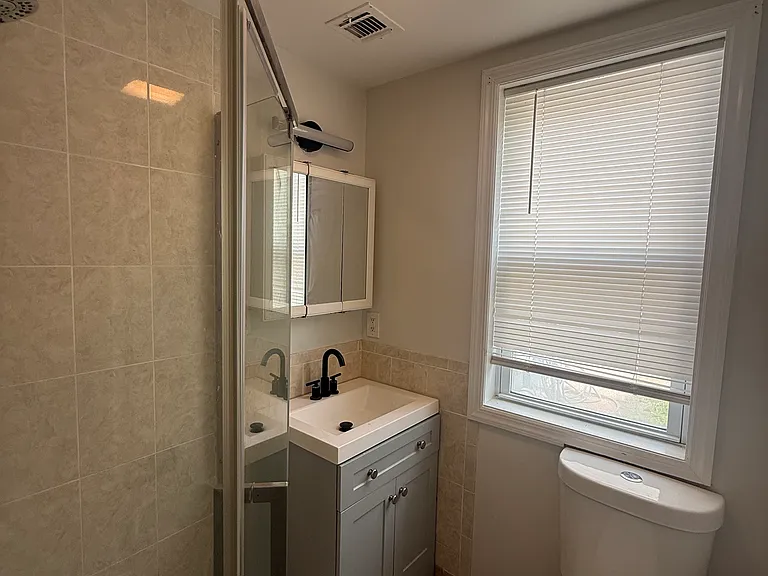 213 Sumner Ave #5 — Photo 5