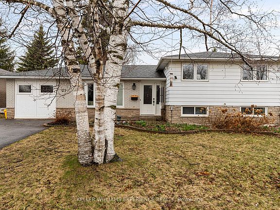 3rd image of 27 Rustic Cres