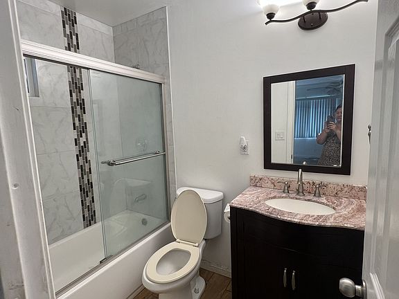 4th image of 515 N New Ave #14