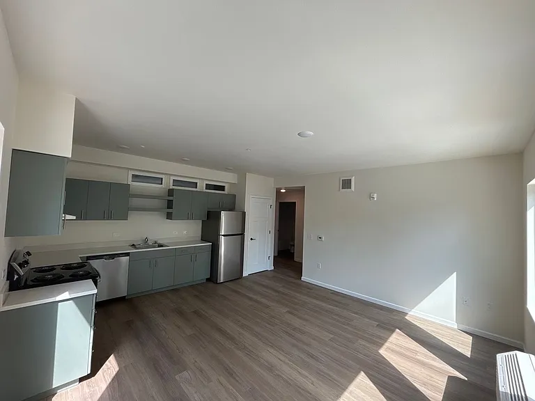 401 UNION — Photo 143