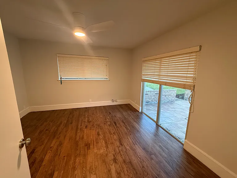 6911 Gateridge Dr — Photo 12