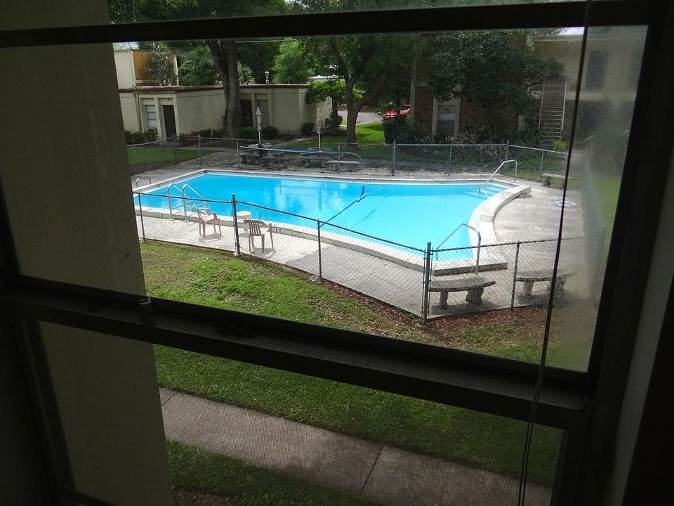 1st image of 165 Picardy Villa Cir APT 200