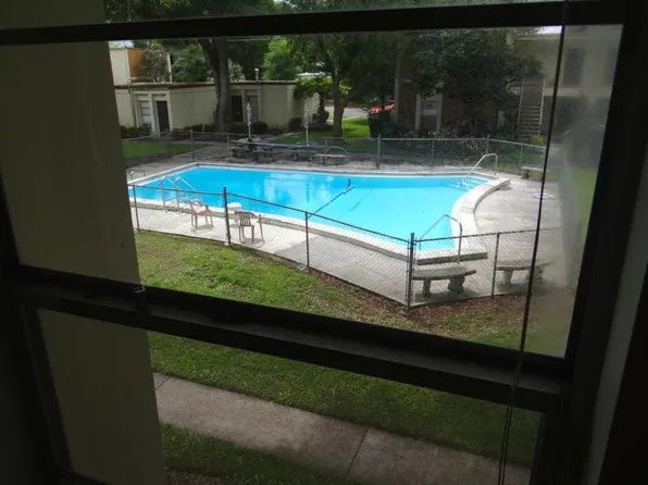 165 Picardy Villa Cir APT 200, Brandon, FL 33510