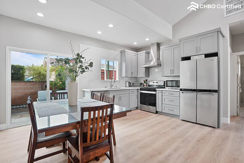 Modern Furnished Housing Near Disneyland — Photo 4