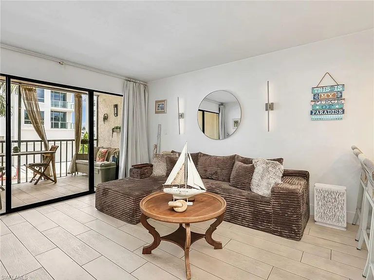 260 Southbay Dr #107 — Photo 8