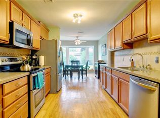 1748 Cynthia Ln, Hurst, TX 76054