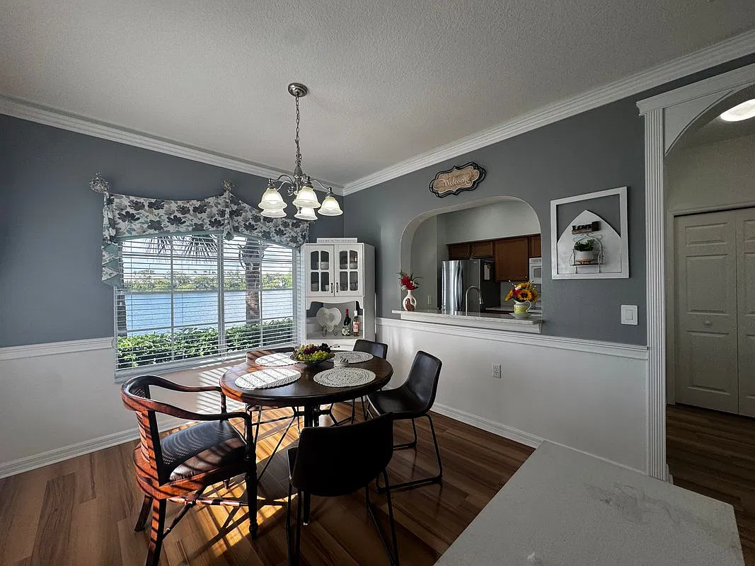 3 bed, 2.5 bath, 1200 sqft, $1,850 — Photo 2