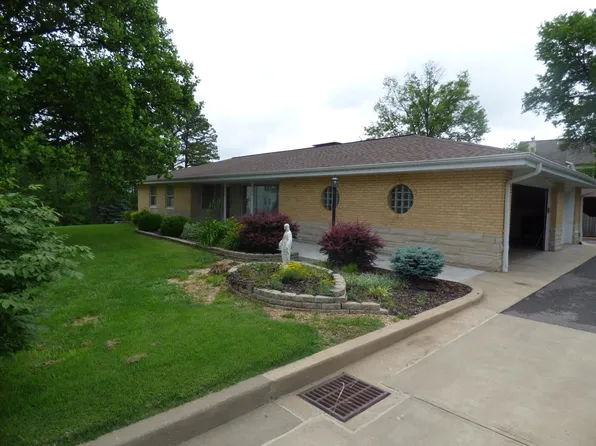 140 Susan Rd, Saint Louis, MO 63129