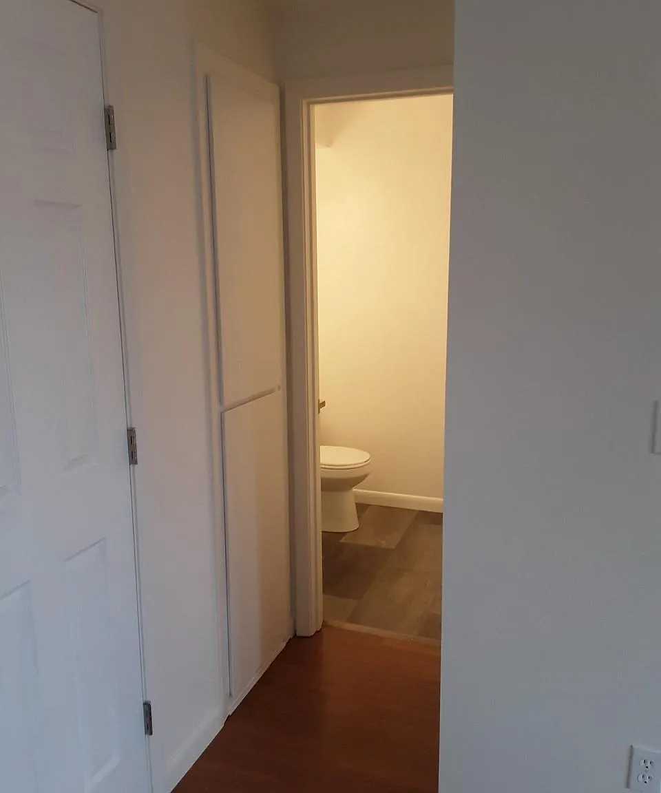 2 bed, 1.5 bath, 938 sqft, $1,575 — Photo 2