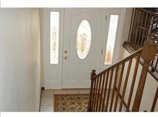 804 Greenhaven Dr, Bethel Park, PA