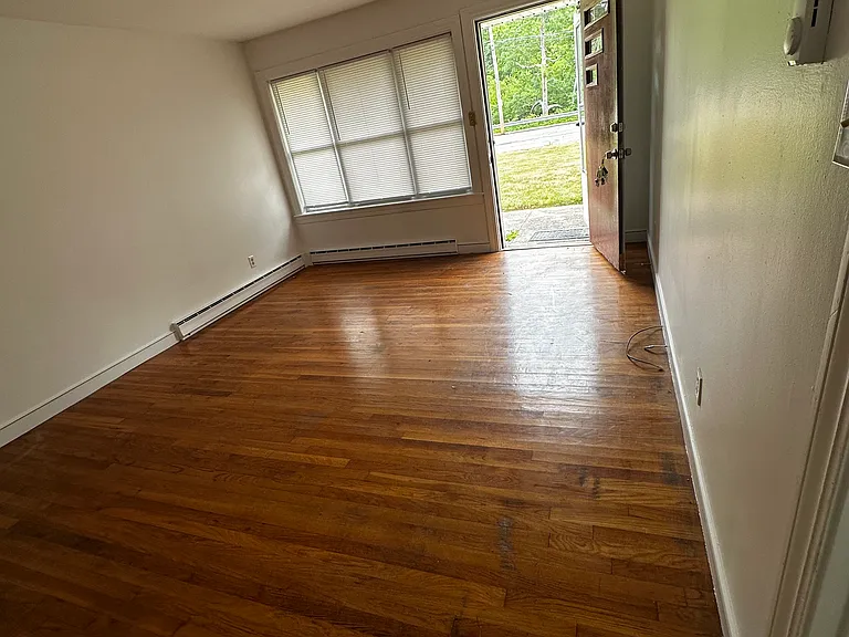 15 Patrick Henry St #28 — Photo 5