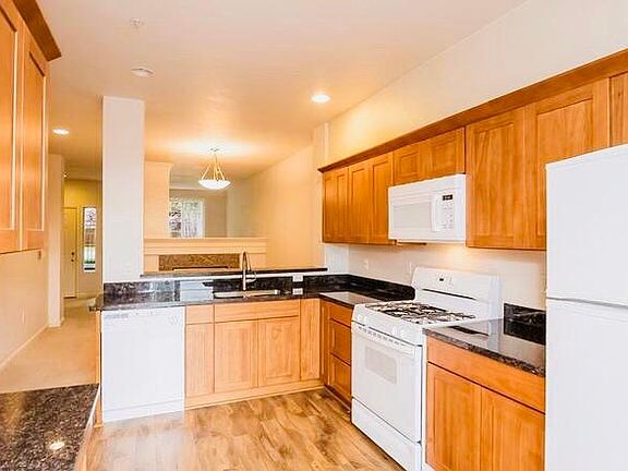 3rd image of 9209 124th Ave NE APT 603