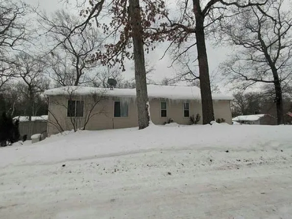 45 E Church Rd, Twin Lake, MI 49457