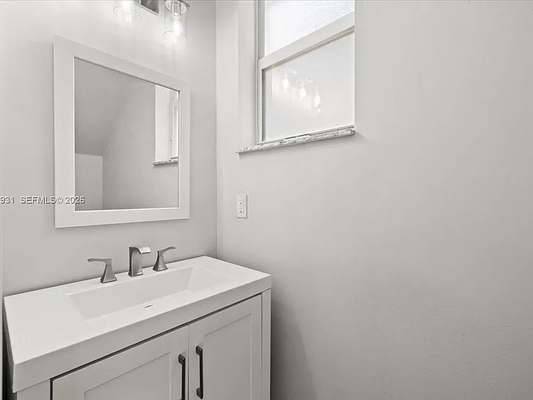 5014 SW 155th Ter #5014 — Photo 28