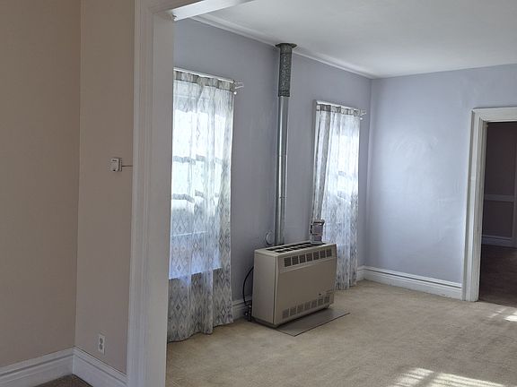 5th image of 312 East St