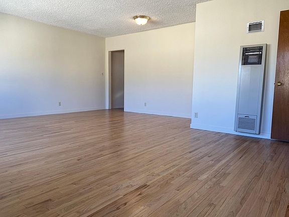 4th image of 5-1255 Armacost Ave #5