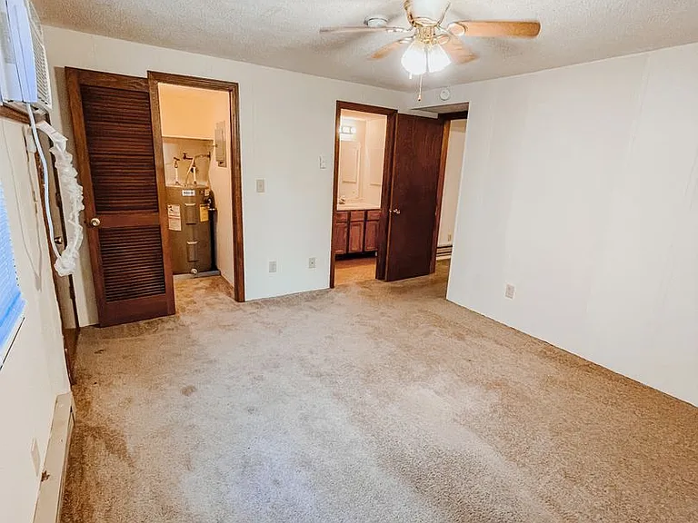 2819 Whitener St — Photo 3