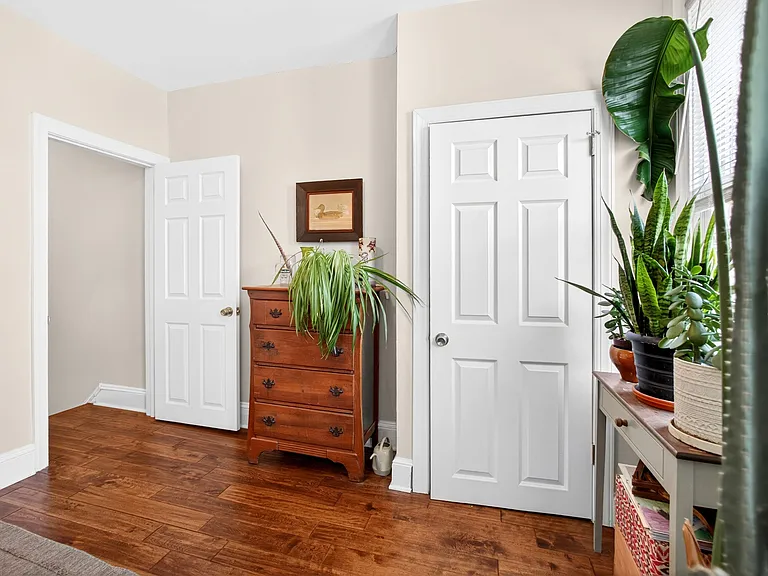 2244 S Hemberger St — Photo 11