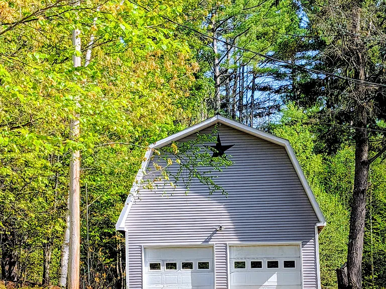 16 Jackson Ln — Photo 3