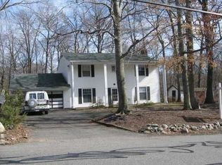 277 Saddle River Rd, Airmont, NY 10952