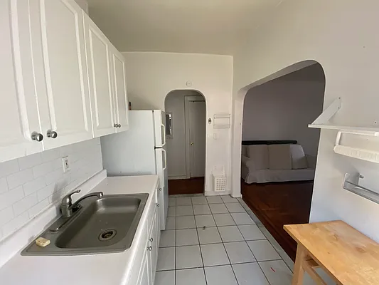 Rented by Highline Residential | media 8