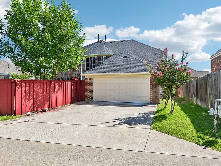 6006 Shadywood Ln — Photo 45