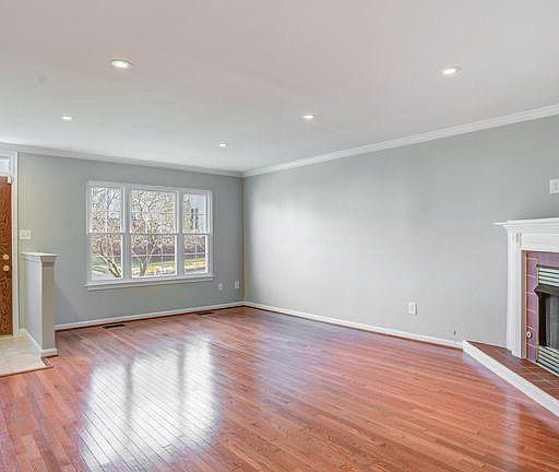 4th image of 2752 Brier Pond Cir E